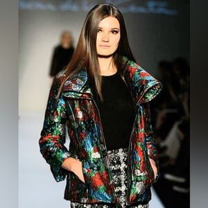 □$4,000 OSCAR DE LA RENTA COUTURE FLORAL SILK BROCADE RUNWAY JACKET COAT 10